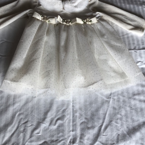 Baby girls size 3 to 6 month, Bonnie baby off-white holiday dress Christmas - Picture 6 of 10
